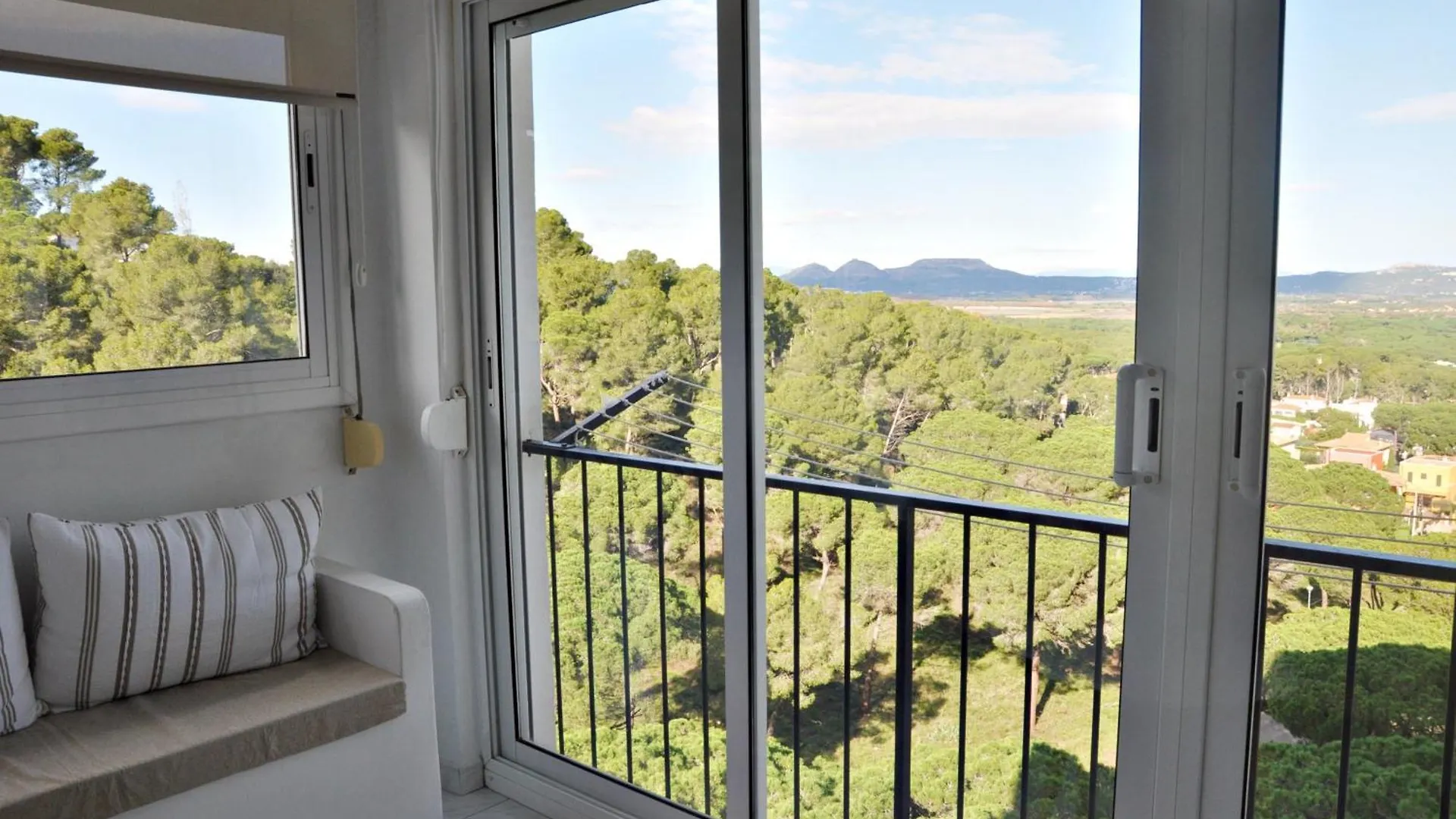 Bonito Apartamento Con Piscina En Pals! Пальс